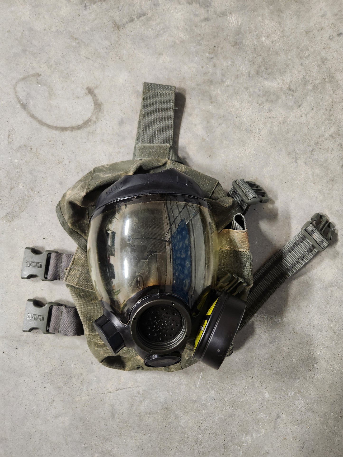 MSA Advantage 1000 Large with Bag