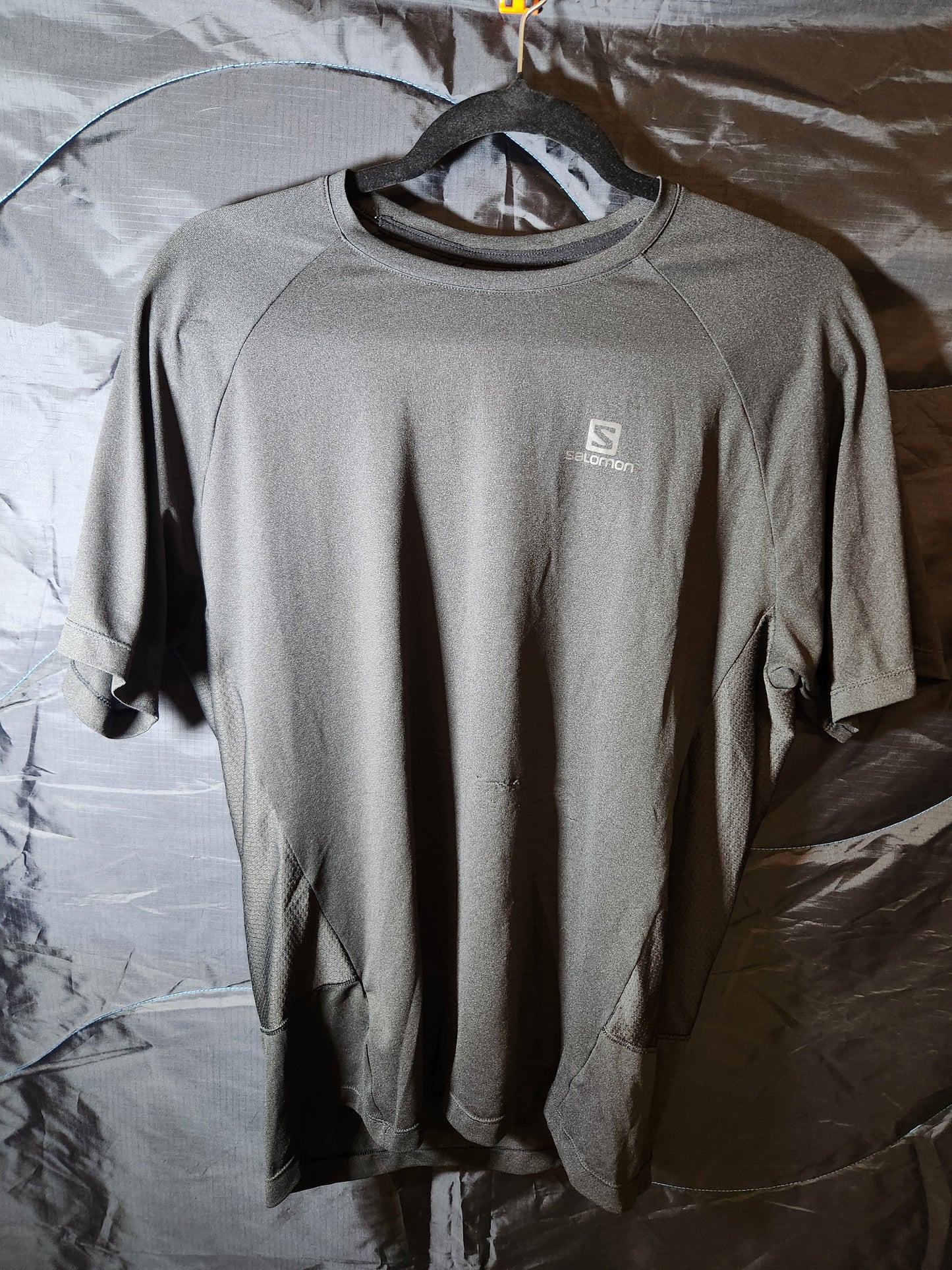 Salomon running shirt (Large)