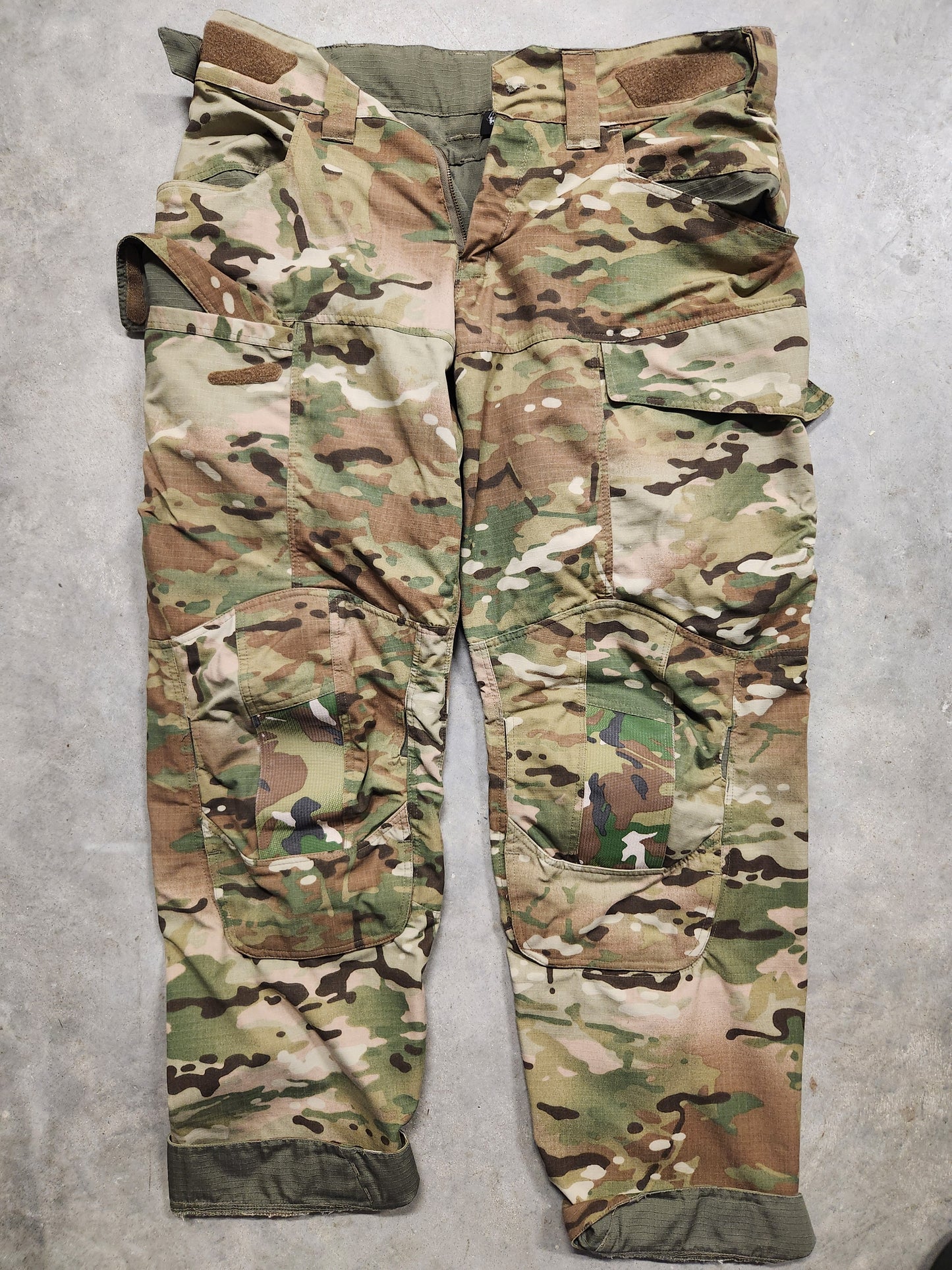 *FAKE* Arcteryx Assault Pant (33-34 R)